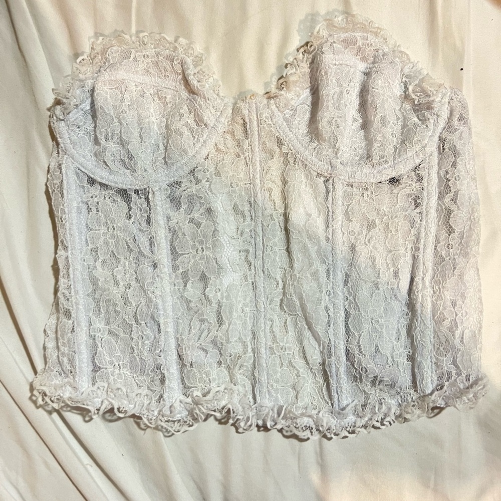 White lace corset